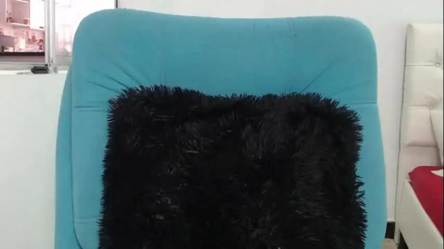Image 3 of hantonella Stream on Chaturbate on 28 days ago