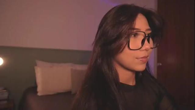 Image 3 of hanymel Stream on Chaturbate on 2 months ago