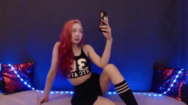 Image 4 of hardcore_x Stream on Chaturbate on 13 months ago