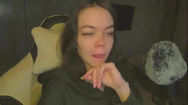 Image 3 of haribo_asmr Stream on Chaturbate on 1 month ago