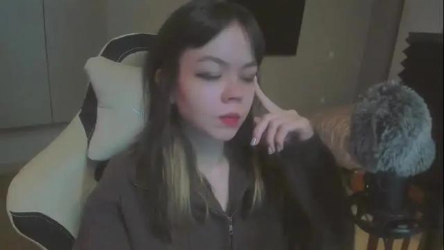 Image 12 of haribo_asmr Stream on Chaturbate on 13 days ago