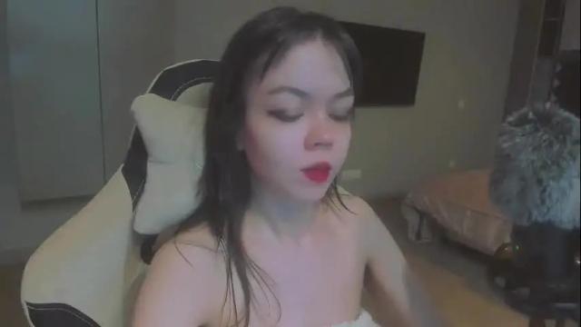 Image 2 of haribo_asmr Stream on Chaturbate on 13 days ago
