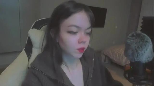 Image 4 of haribo_asmr Stream on Chaturbate on 13 days ago