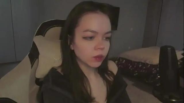 Image 2 of haribo_asmr Stream on Chaturbate on 6 days ago