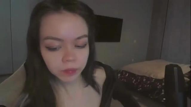 Image 8 of haribo_asmr Stream on Chaturbate on 6 days ago