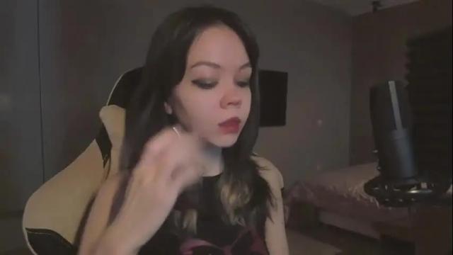 Image 2 of haribo_asmr Stream on Chaturbate on 3 days ago