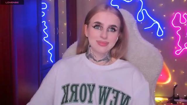 Image 3 of harley_kimm Stream on Chaturbate on 13 months ago