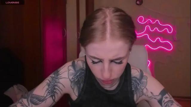 Image 8 of harley_kimm Stream on Chaturbate on 5 months ago