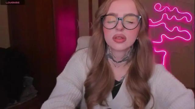 Image 4 of harley_kimm Stream on Chaturbate on 1 month ago