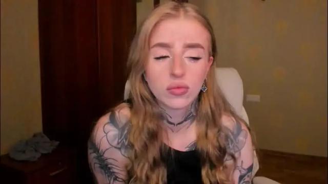 Image 2 of harley_kimm Stream on Chaturbate on 2 months ago