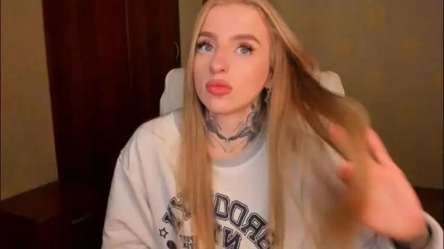 Image 8 of harley_kimm Stream on Chaturbate on 1 month ago