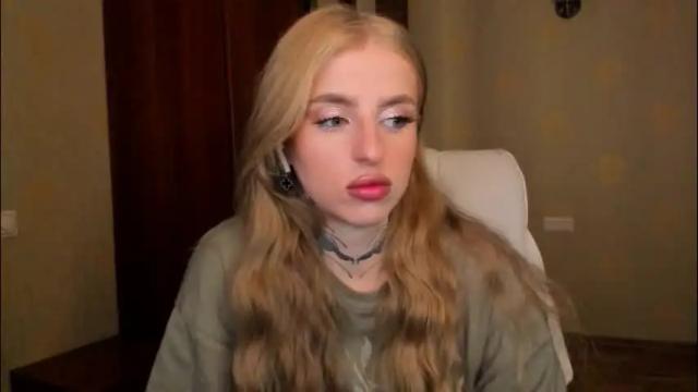 Image 4 of harley_kimm Stream on Chaturbate on 1 month ago