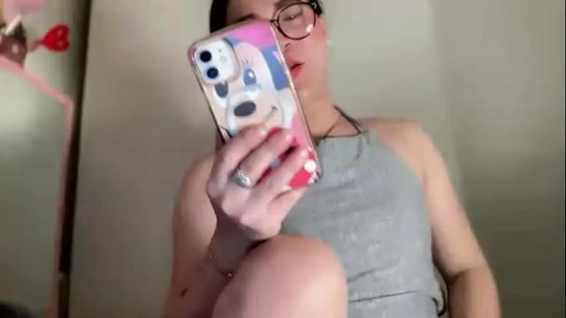 Image 2 of harley_queen69x Stream on Chaturbate on 3 days ago