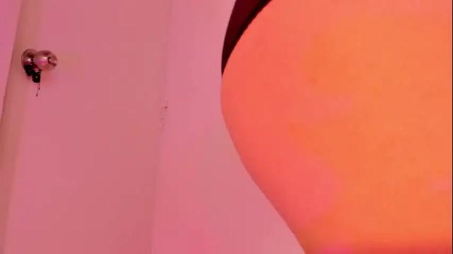 Image 2 of harley_red Stream on Chaturbate on 29 days ago