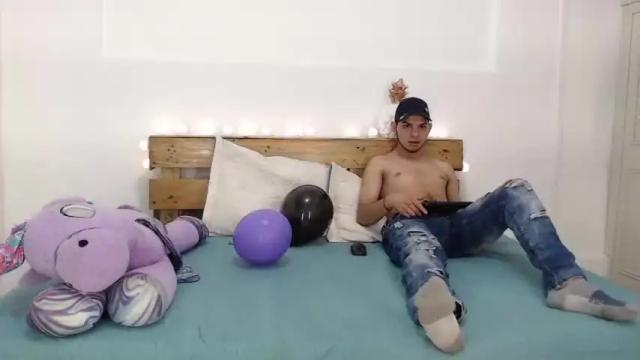 Image 12 of harleyerikc Stream on Chaturbate on 21 months ago