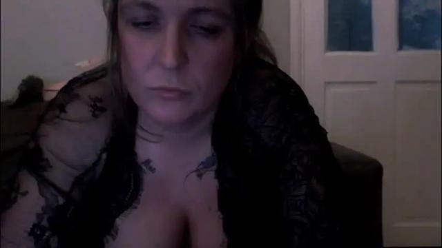 Image 4 of harleyslut6969 Stream on Chaturbate on 22 days ago