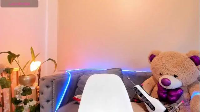 Image 11 of harly_dash Stream on Chaturbate on 1 month ago