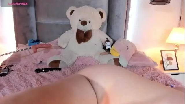 Image 3 of harly_dash Stream on Chaturbate on 1 month ago