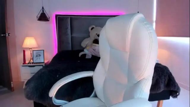Image 4 of harly_dash Stream on Chaturbate on 14 days ago