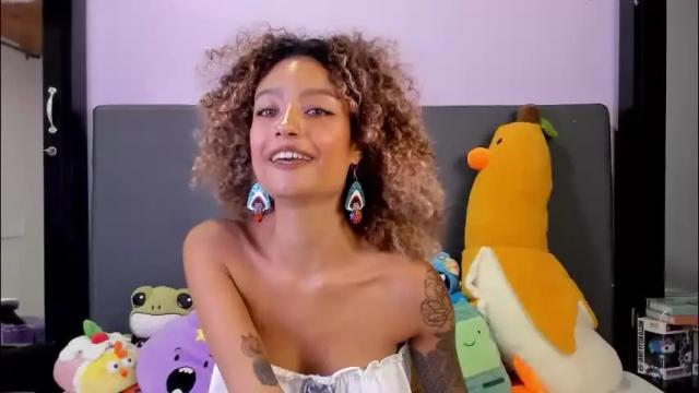 Thumbnail 1, harmonyy_hill's Stream at Chaturbate, 1 month ago