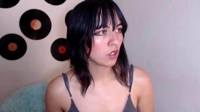 Image 8 of harper_lewis Stream on Chaturbate on 13 months ago