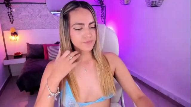 Image 7 of harper_woods Stream on Chaturbate on 1 month ago