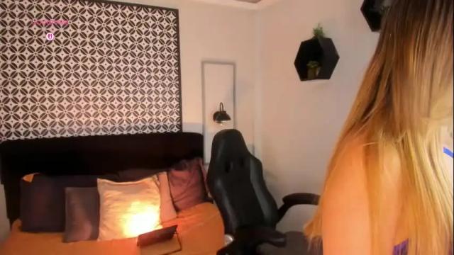 Image 11 of harper_woods Stream on Chaturbate on 1 month ago