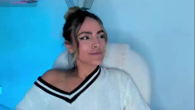 Image 7 of harper_woods Stream on Chaturbate on 1 month ago