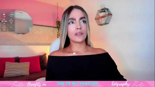 Image 3 of harper_woods Stream on Chaturbate on 6 days ago