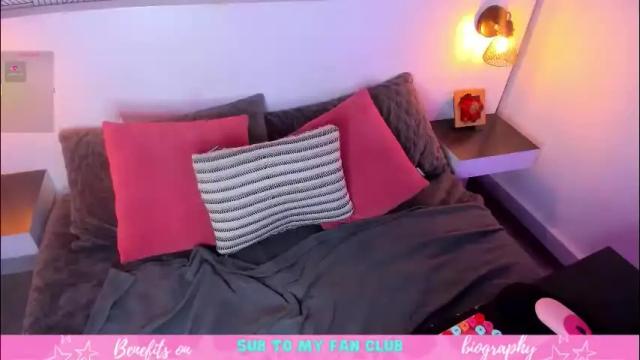 Image 10 of harper_woods Stream on Chaturbate on 2 months ago