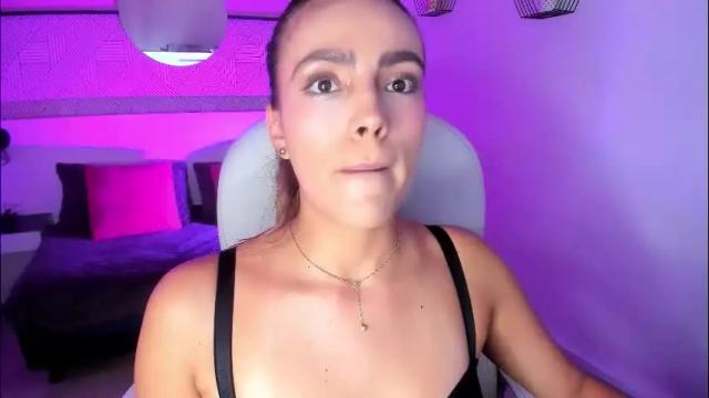 Image 10 of harper_woods Stream on Chaturbate on 1 month ago