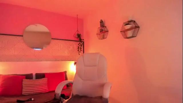 Image 2 of harper_woods Stream on Chaturbate on 26 days ago