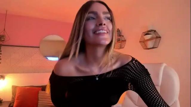 Image 7 of harper_woods Stream on Chaturbate on 26 days ago