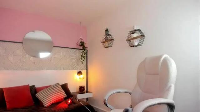 Image 3 of harper_woods Stream on Chaturbate on 25 days ago