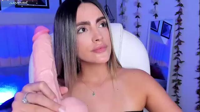 Image 10 of harper_woods Stream on Chaturbate on 22 days ago