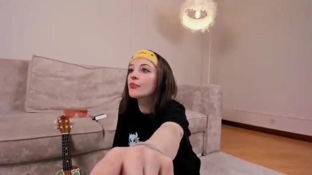 Image 12 of harrietbaile Stream on Chaturbate on 11 months ago