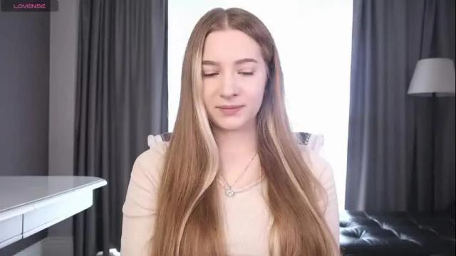 Thumbnail 1, harrieteasley's Stream at Chaturbate, 1 month ago