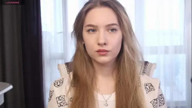 Image 11 of harrieteasley Stream on Chaturbate on 1 month ago