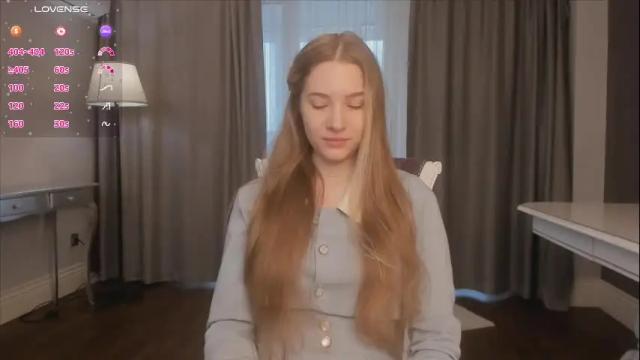 Image 2 of harrieteasley Stream on Chaturbate on 1 month ago