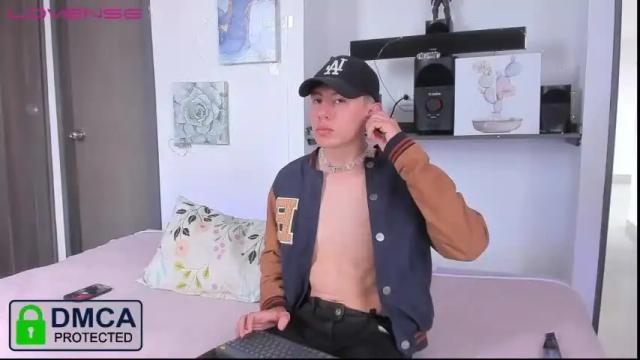 Thumbnail 1, harry_and_violet_7w7's Stream at Chaturbate, 17 months ago