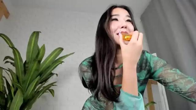 Image 4 of haruko_mikki Stream on Chaturbate on 26 months ago