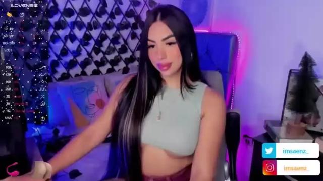 Image 2 of hasbella_saenz1 Stream on Chaturbate on 14 months ago
