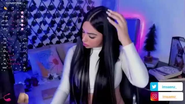 Image 8 of hasbella_saenz1 Stream on Chaturbate on 14 months ago