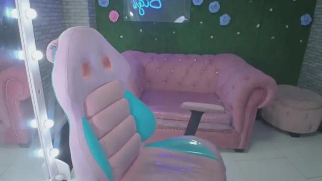 Image 7 of hassmin_blue_v Stream on Chaturbate on 21 months ago