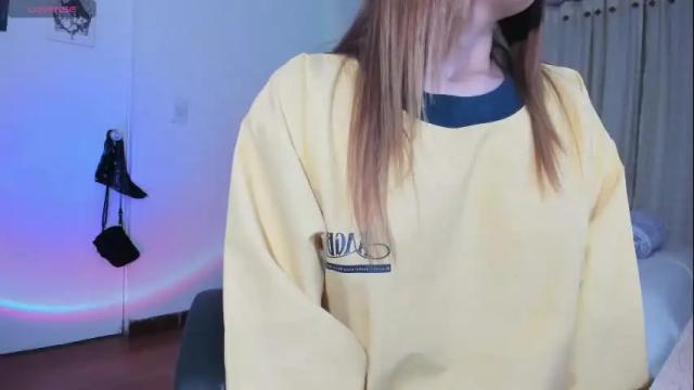 Image 11 of hat_girl Stream on Chaturbate on 4 days ago