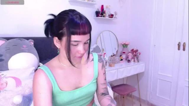 Image 12 of hatzukoi_miaow Stream on Chaturbate on 28 days ago