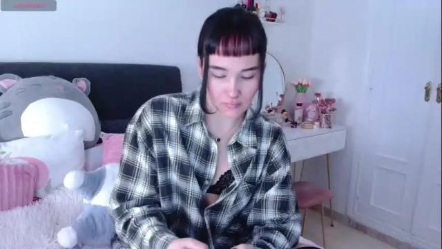 Image 7 of hatzukoi_miaow Stream on Chaturbate on 26 days ago