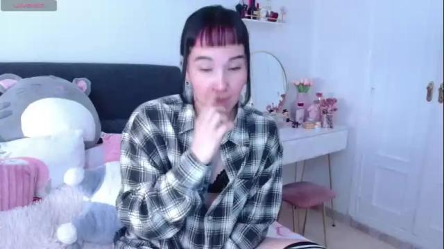 Image 8 of hatzukoi_miaow Stream on Chaturbate on 26 days ago