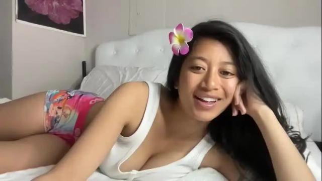 Image 7 of hawaiigirl_ Stream on Chaturbate on 1 month ago