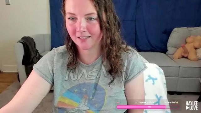 Image 3 of haylee_love Stream on Chaturbate on 2 months ago